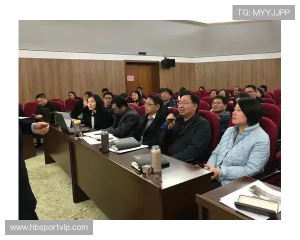 聚焦上海足球队个人能力提升与团队协作的深度探讨