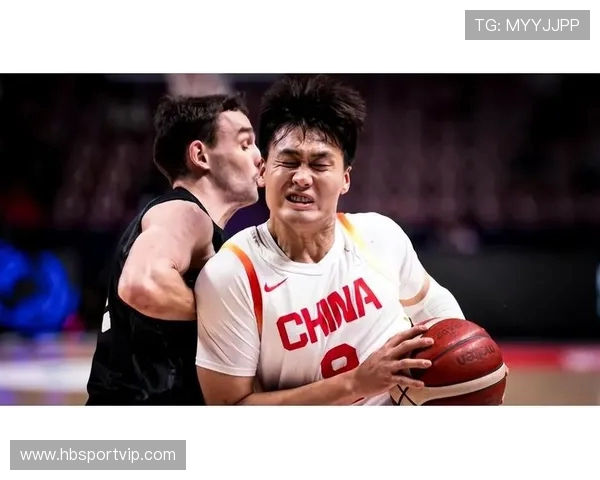 中国男篮与新西兰激战成和精彩比分引发球迷热议 中国男篮与新西兰激战成和精彩比分引发球迷热议