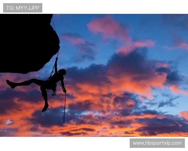 重庆攀岩队的奋斗与突破：一段激情与坚持交织的攀岩纪实之旅