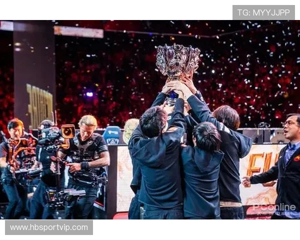 DOTA2战队FPX团队配合解析与战术策略深度剖析